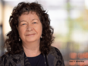 Yr Athro Wendy Larner