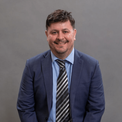 Daniel Parsons headshot